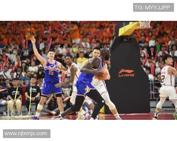 CBA广东队与新疆队激烈对决谁能在这场比赛中胜出 CBA广东队与新疆队激烈对决谁能在这场比赛中胜出